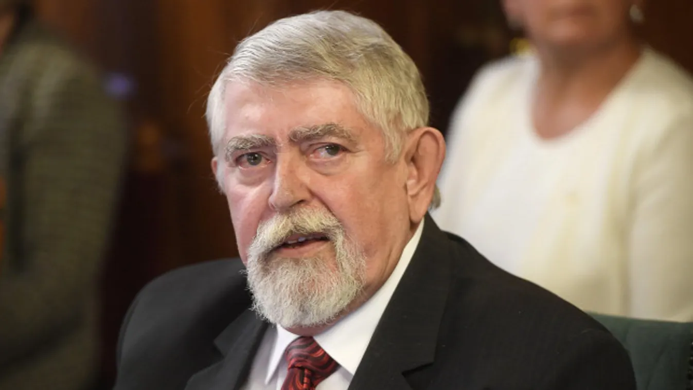 Kásler: Jelentősen emeli a kormány a bölcsődei férőhelyek létrehozására szánt összeget