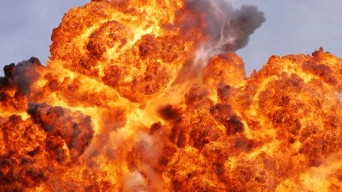 Szomáliában megsebesült több kormányzati tisztségviselő egy merényletben