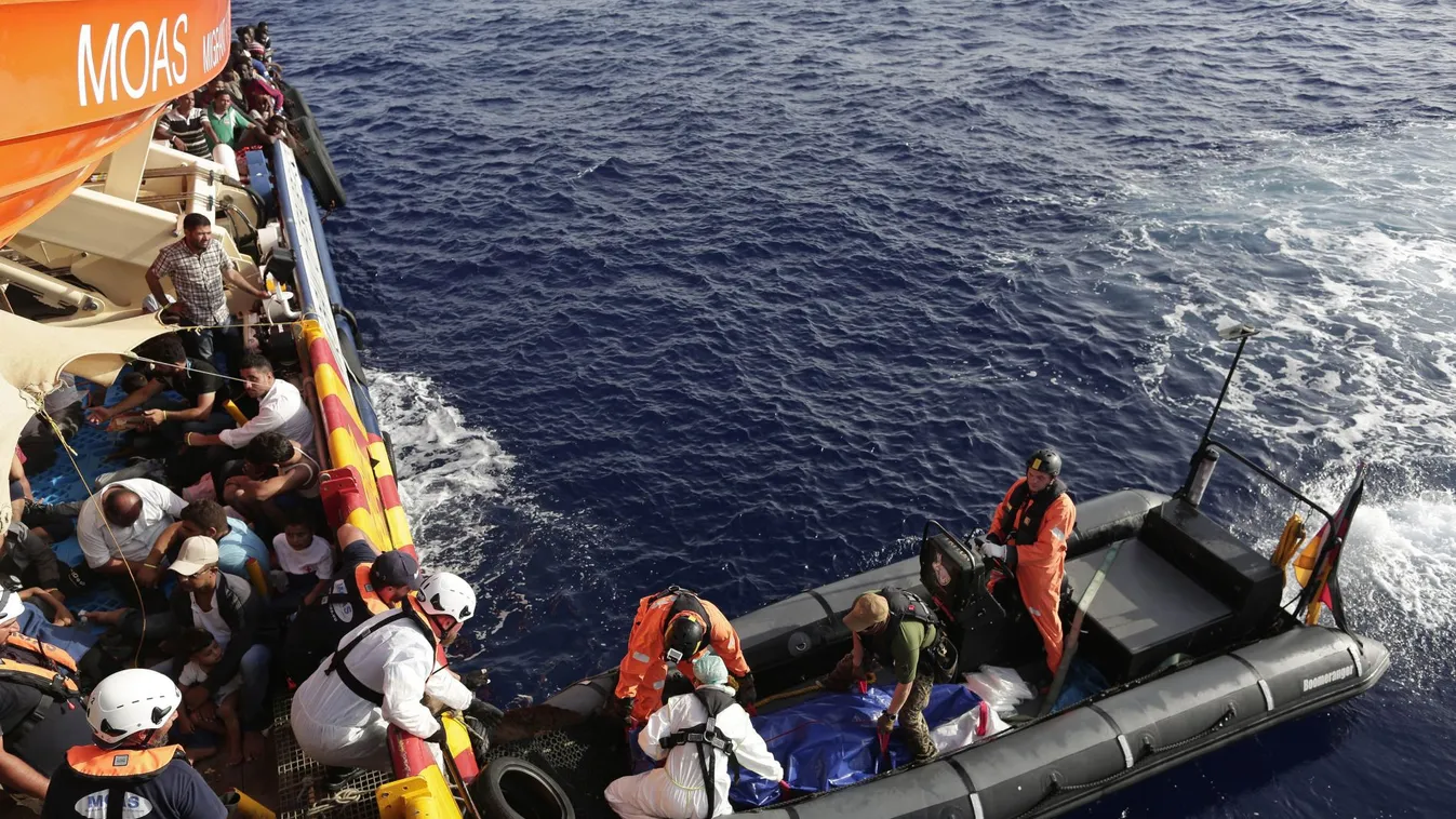 A V4-ek elutasították az ngo-hajók által szállított migránsok elosztását