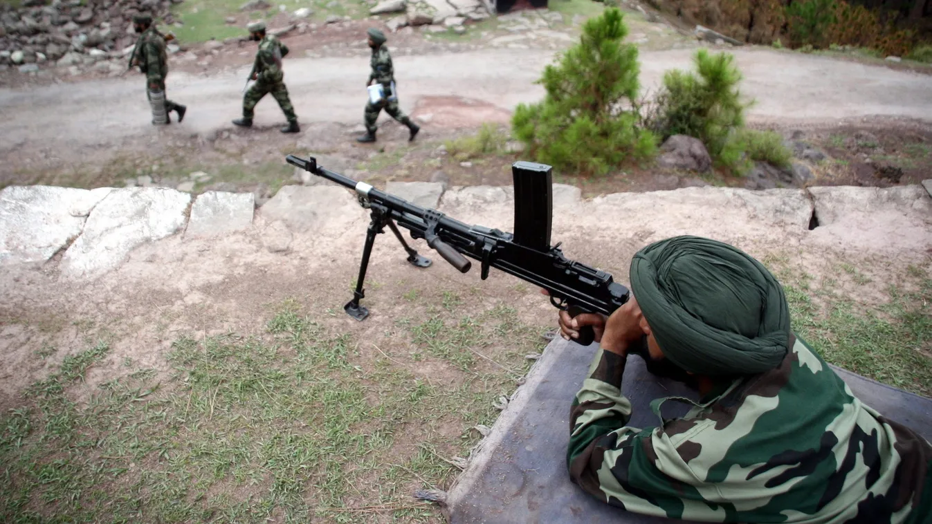 Az indiai parlament jóváhagyta Kasmír különleges alkotmányos státusának visszavonását