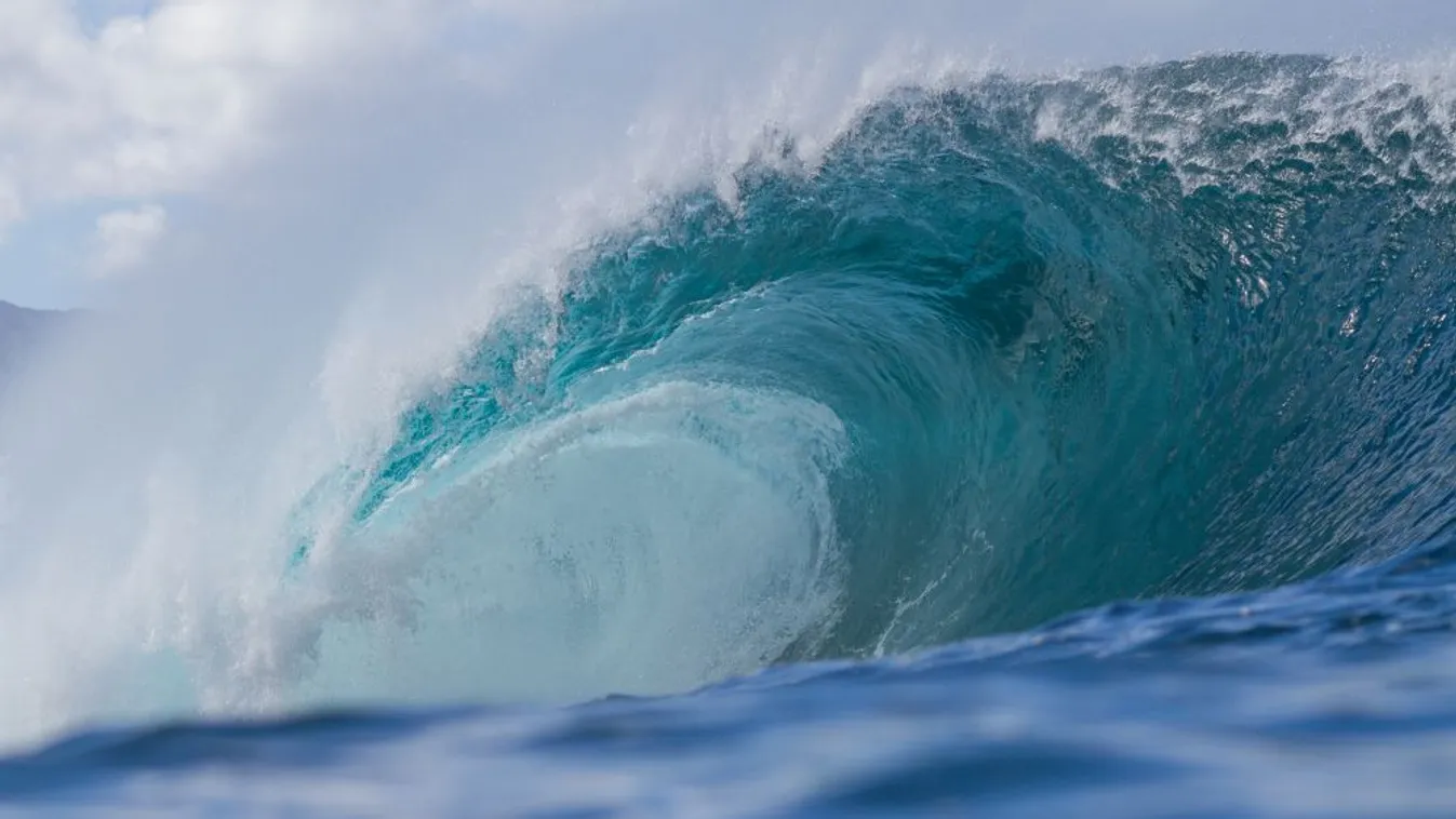 Szökőárriadót rendeltek el Jáván erős földrengés miatt