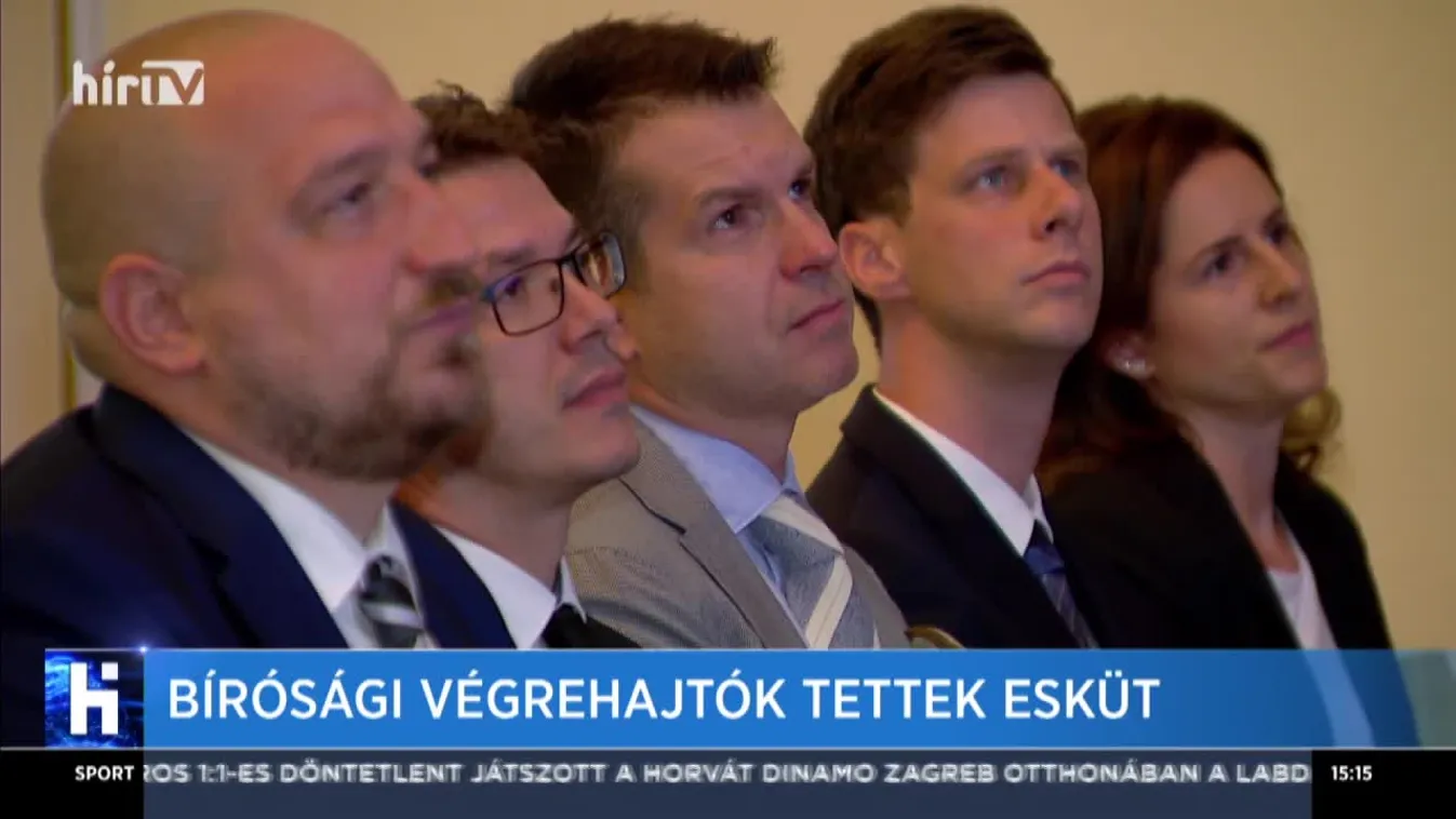 Bírósági végrehajtók tették le hivatali esküjüket