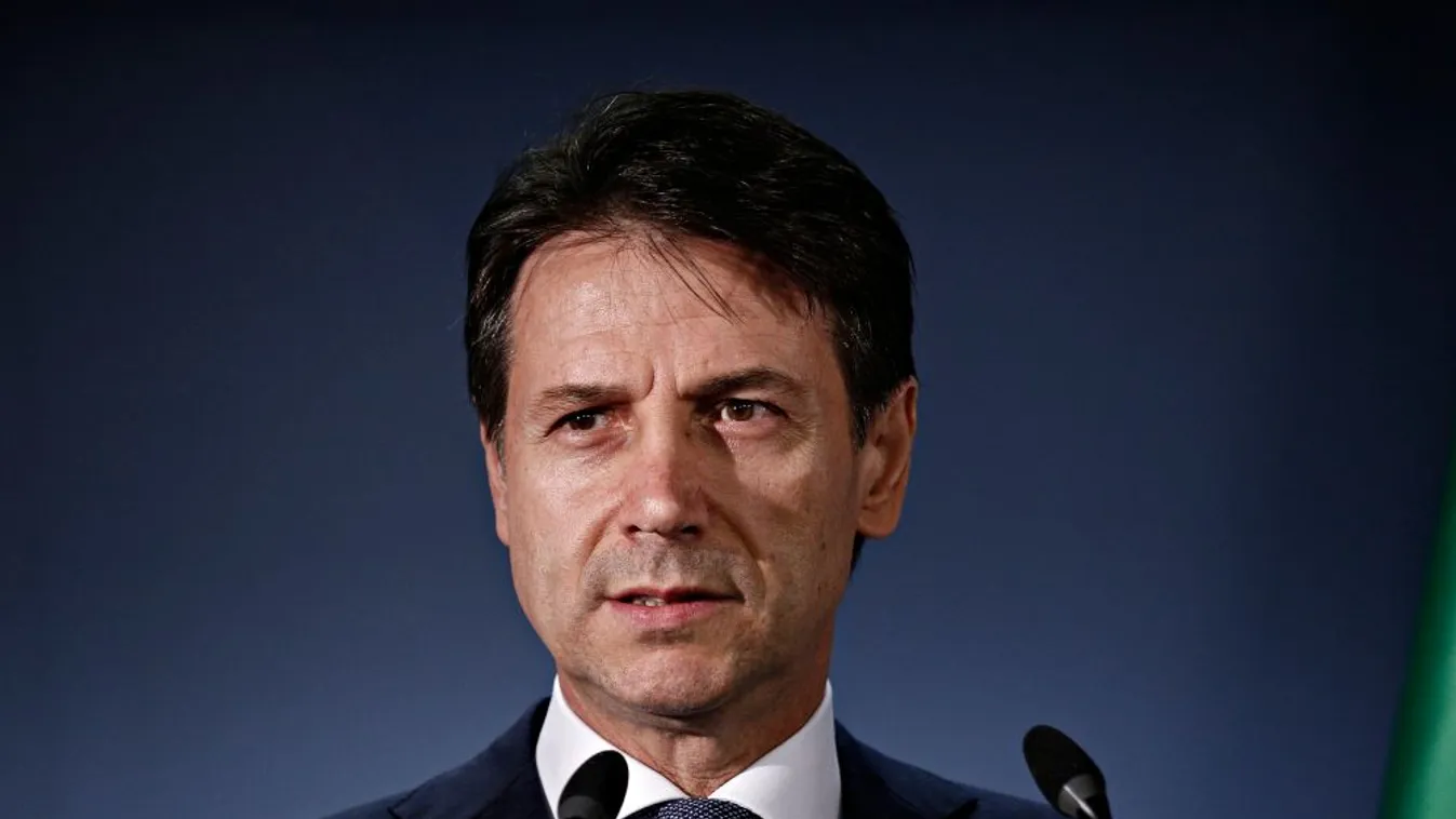 Bejelentette lemondását Giuseppe Conte olasz miniszterelnök