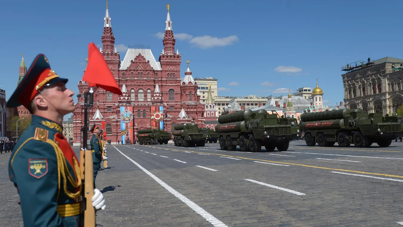 Moszkva: Nem reális egy sokoldalú szerződés megkötése a közepes hatótávolságú nukleáris fegyverekről