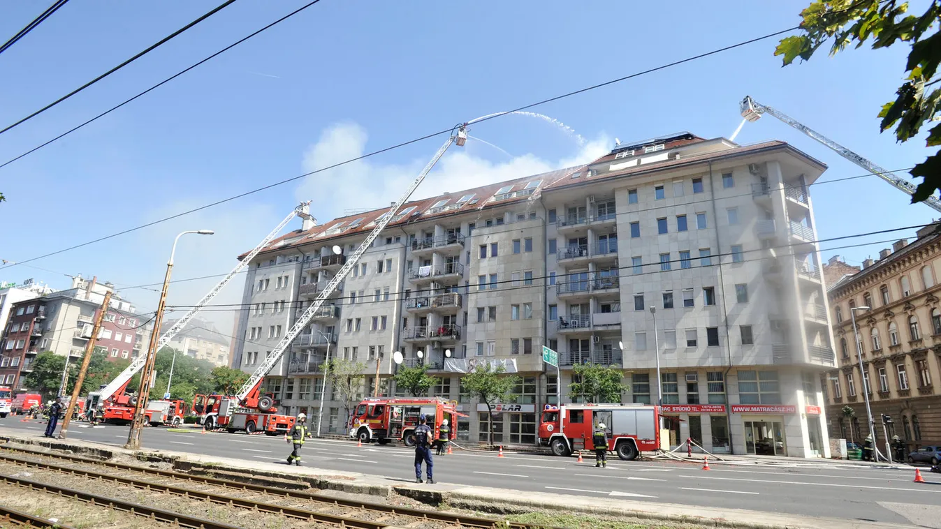 Eloltották a tűzoltók a Soroksári úti tüzet