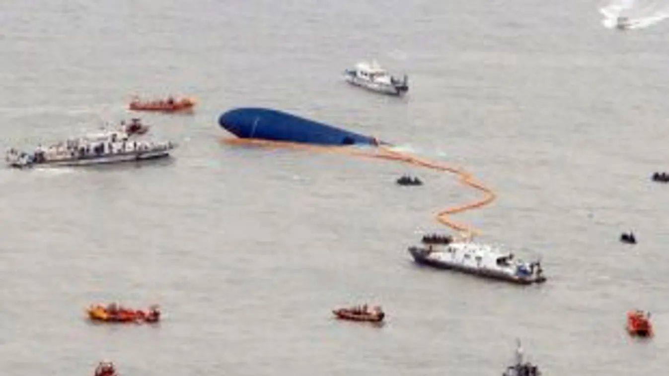 Kigyulladt egy komphajó a Fülöp-szigeteken