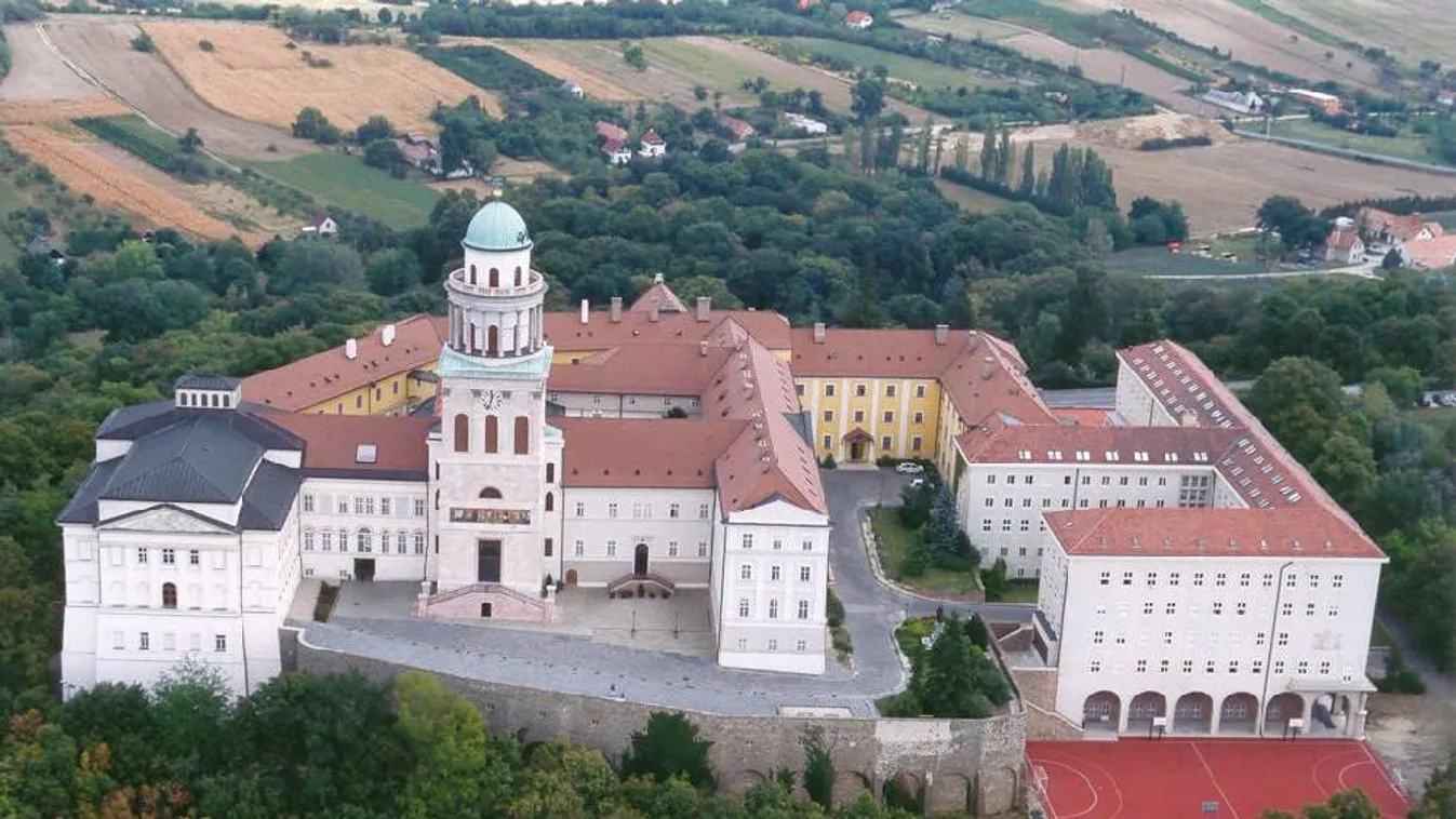 Kezdődik az Arcus Temporum Pannonhalmi Művészeti Fesztivál