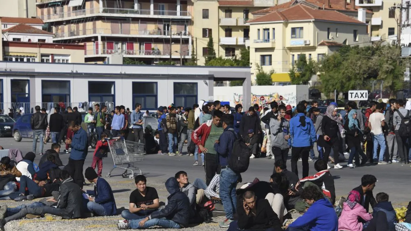 Tovább nőtt az égei-tengeri görög szigeteken tartózkodó migránsok száma