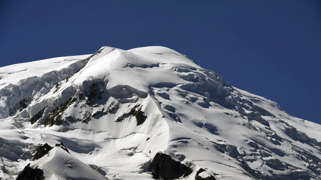 Összeomlás fenyegeti a Mont Blanc egyik olaszországi gleccserét