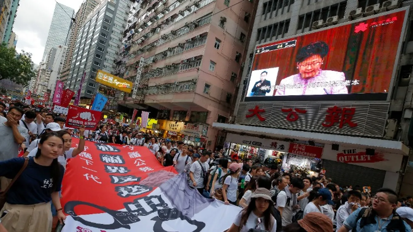 A tiltás ellenére újra tüntettek Hongkongban vasárnap