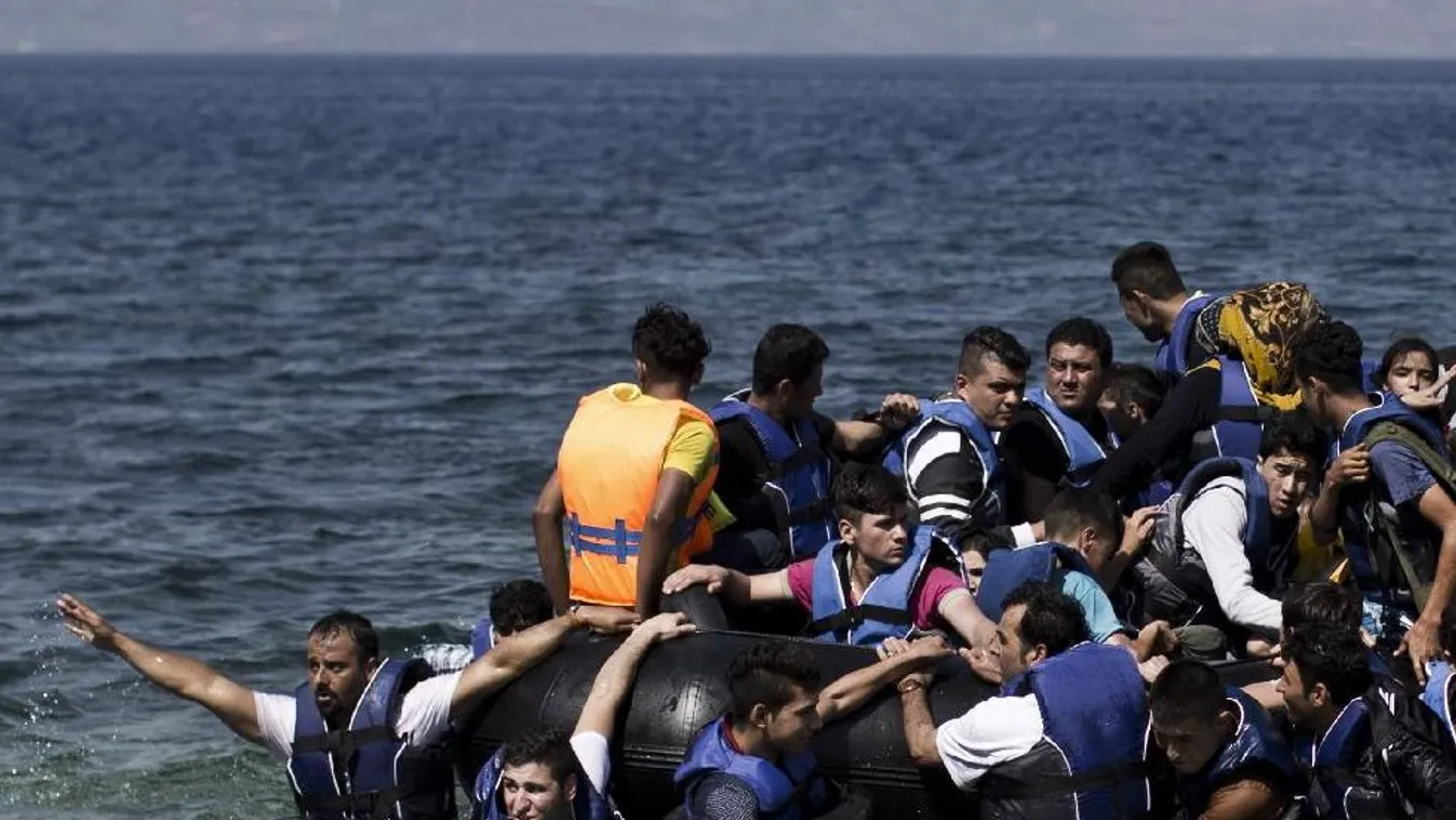 Ismét több száz menedékkérő érkezett a görög szigetekre