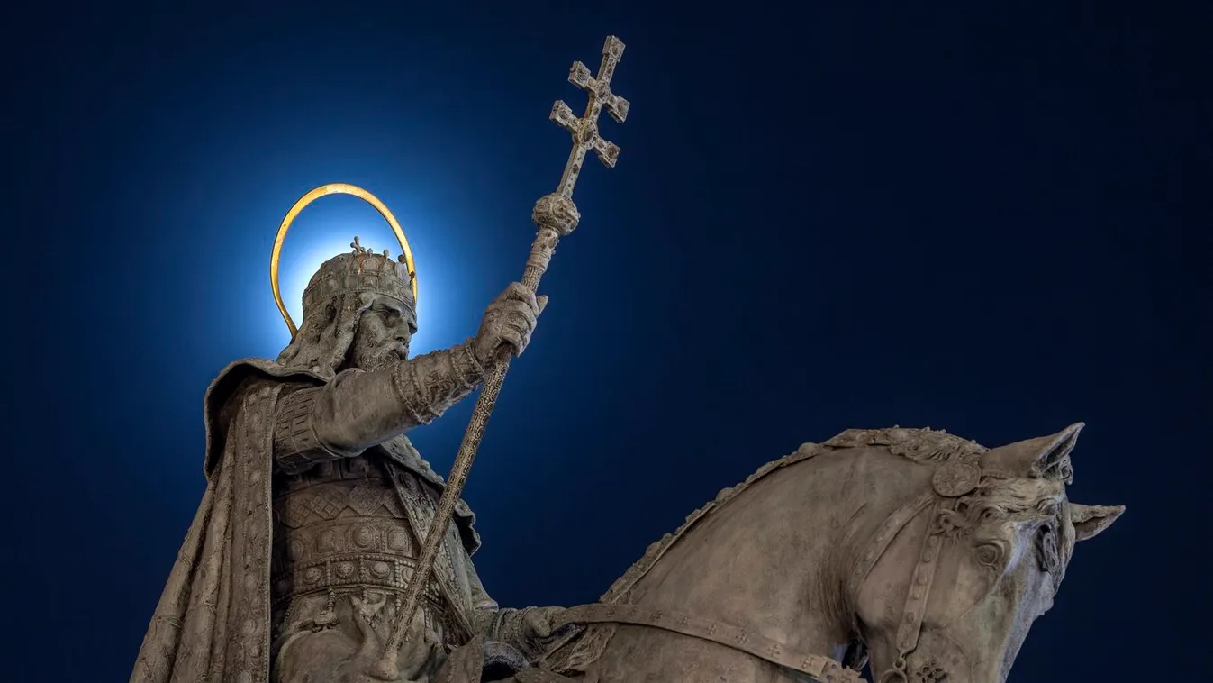 Az István, a király iskolába megy címmel indult verseny diákoknak