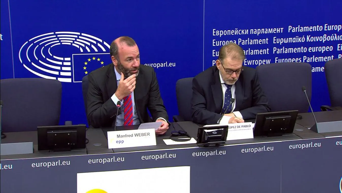 Weber: Meg kell adni az esélyt Trócsányinak