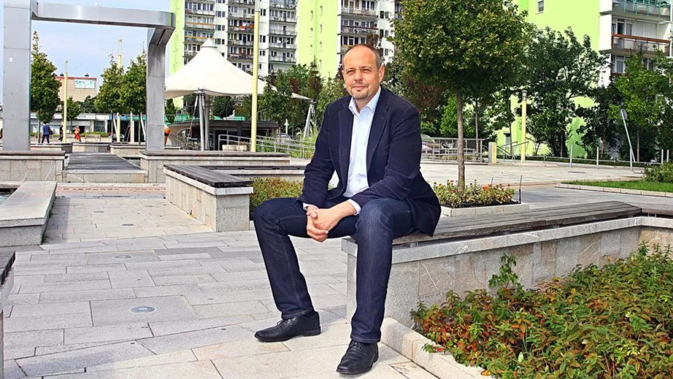 Elhunyt Riz Levente XVII. kerületi polgármester