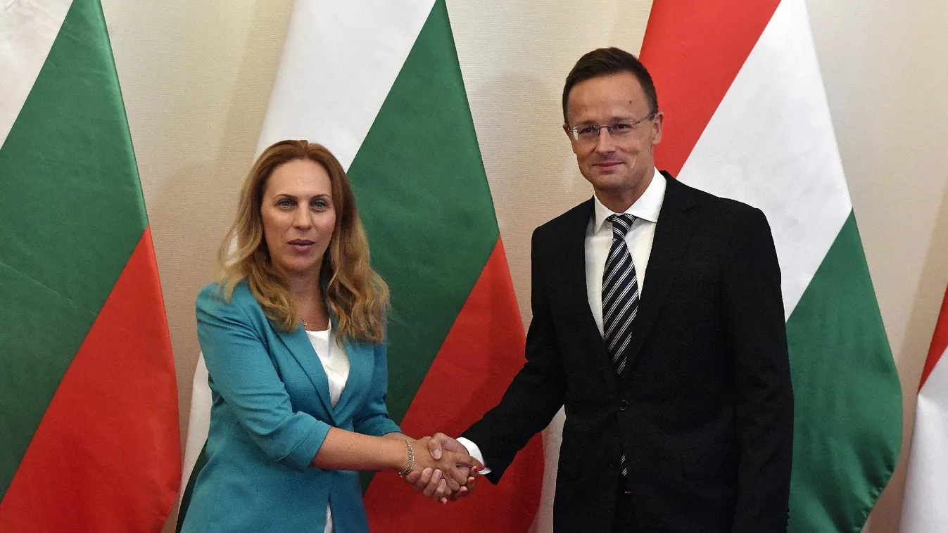 Szijjártó: Migráció helyett a családokat kell támogatni