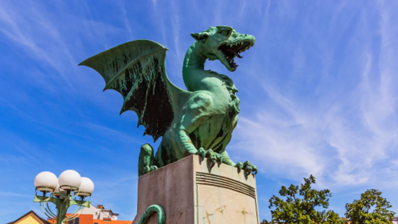 Három személygépkocsiban tizenhat migránst találtak a szlovén hatóságok