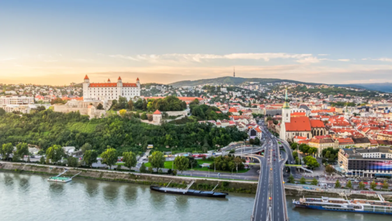 Több tízezren követelték Pozsonyban az abortusz teljes betiltását