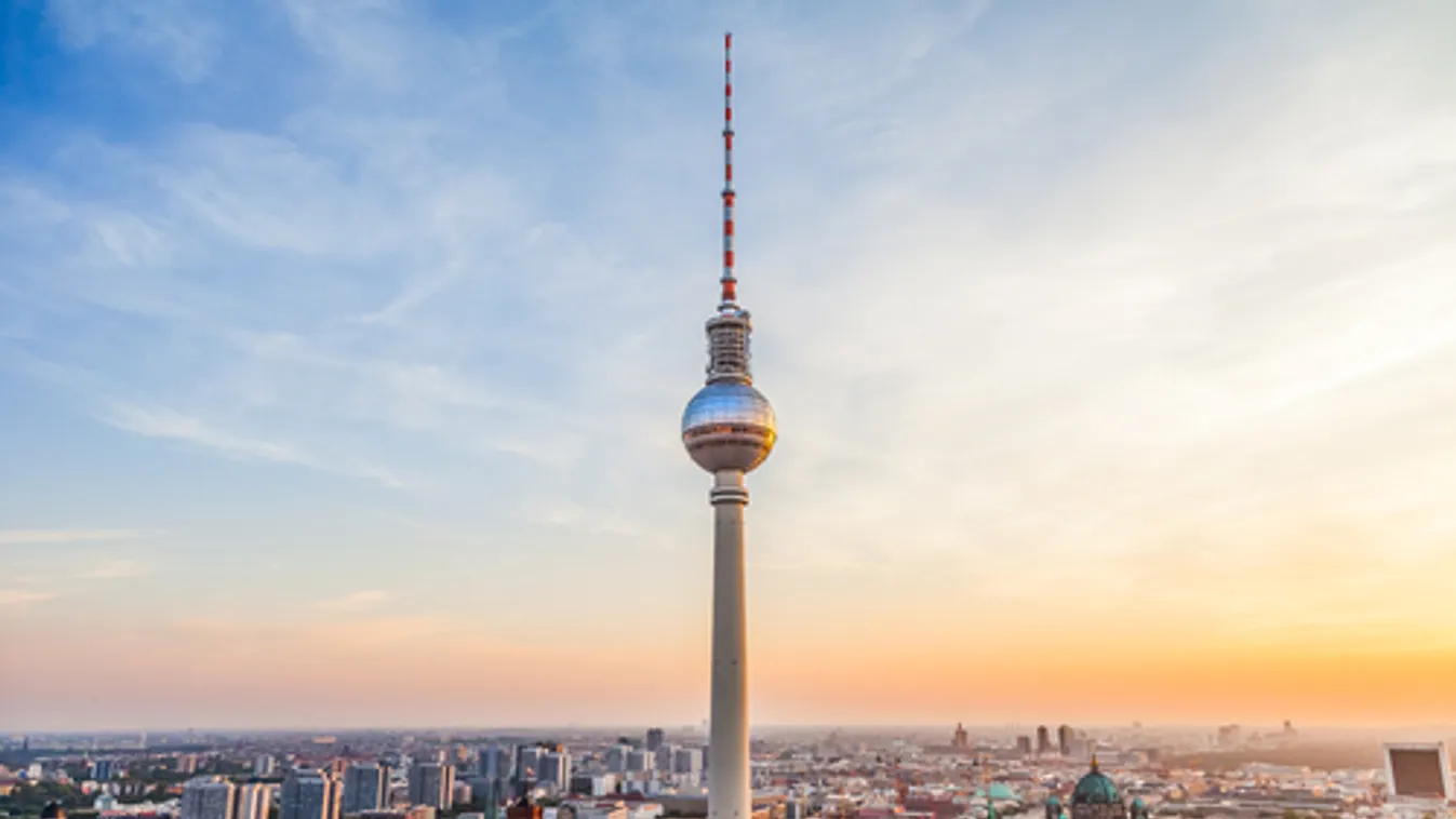 Ötven éve avatták fel a berlini tévétornyot