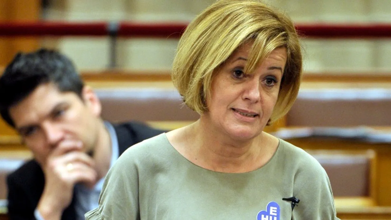 MSZP-s politikusok betörtek a Fidesz csepeli irodájába