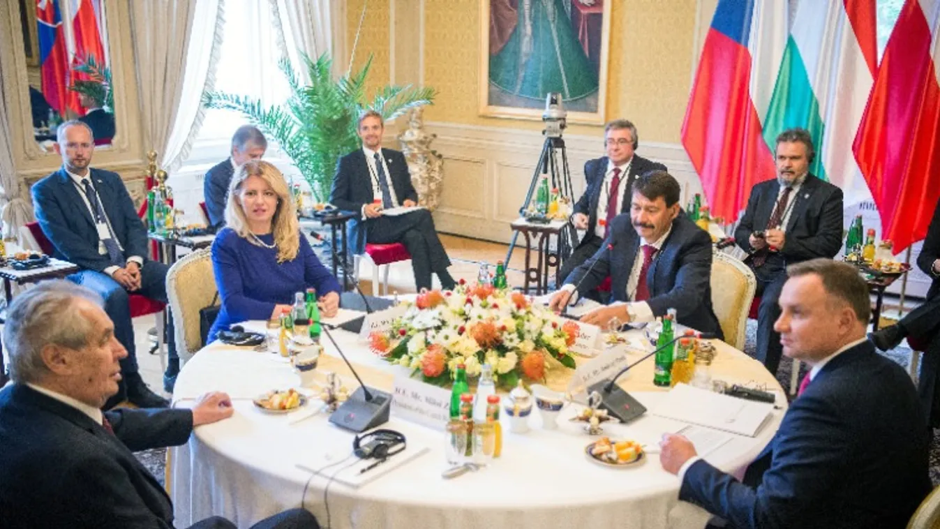 V4 csúcs - Zeman sikernek minősítette a migrációs kvóták megakadályozását