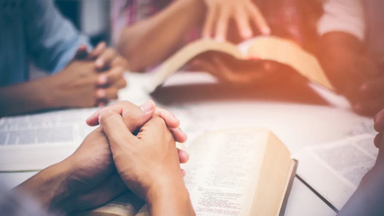 Jelentés: Világszerte fokozódik a keresztények elleni erőszak