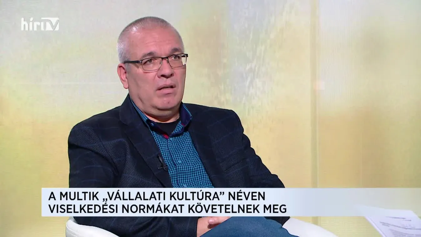 Terc: A fogyasztóvédelem megbírságolta a Coca-Colát a homoszexualitást népszerűsítő plakátkampánya miatt