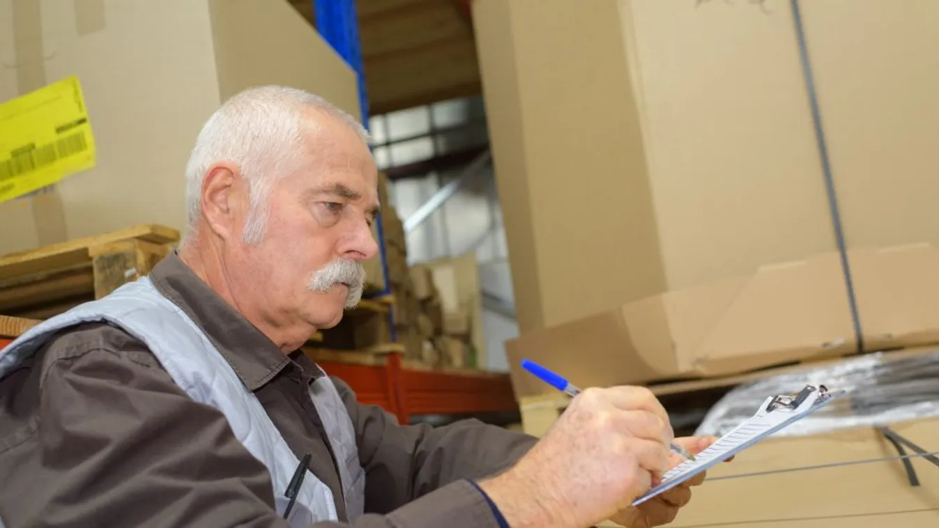 Tállai: A járulék alóli mentesítés hatására megnőtt a nyugdíj mellett dolgozók létszáma