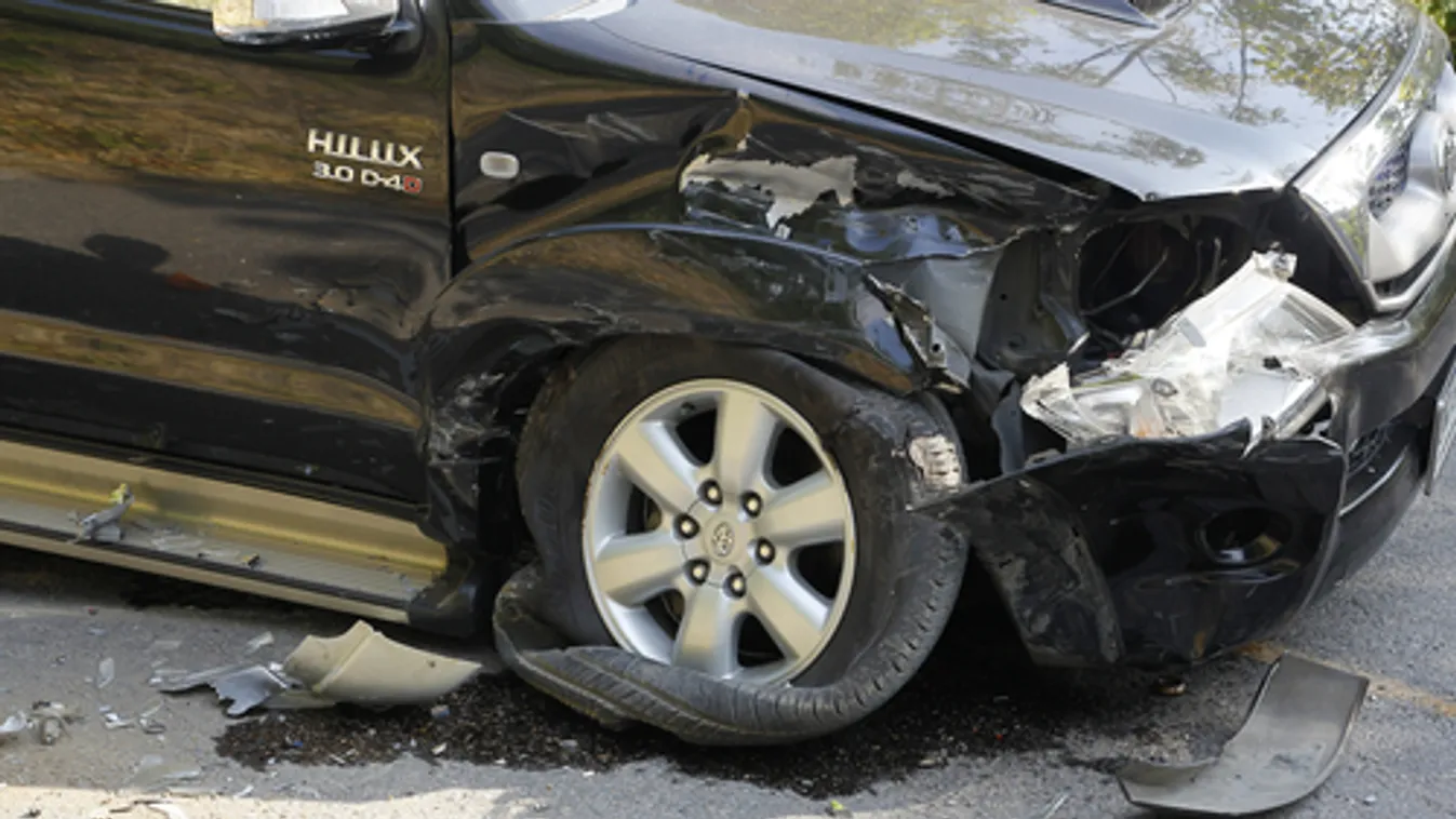 Baleset történt az Árpád hídon és a Flórián téri felüljárón is