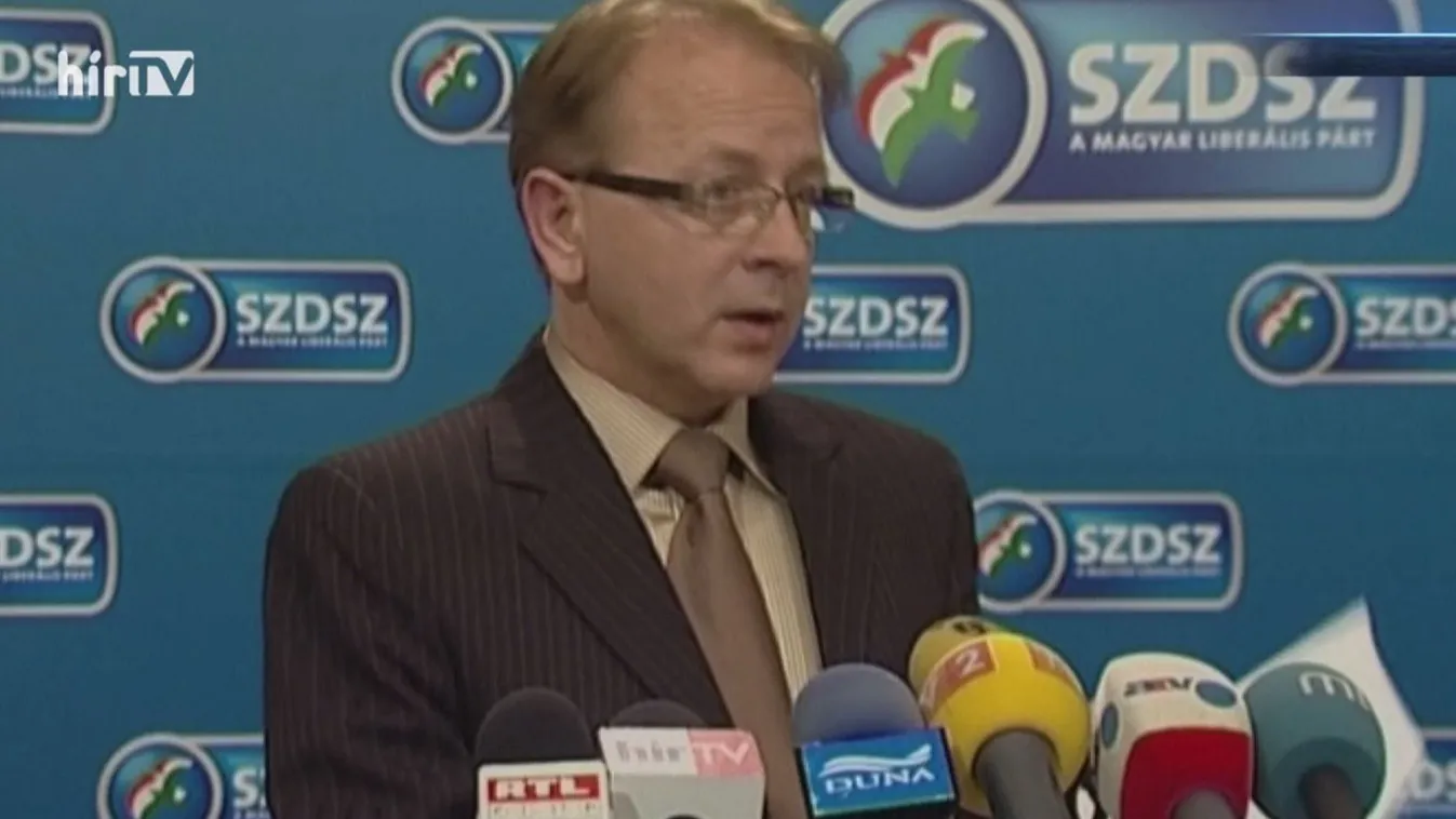 Főhős: Az SZDSZ kormányzása és bukása