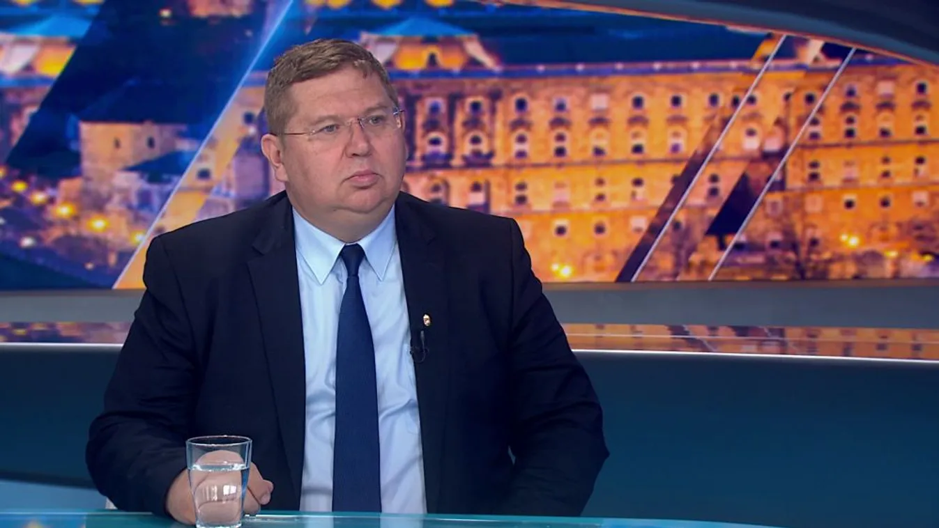 Bajkai István: Méltatlan a képviselői erkölcsiséghez showműsort csinálni az Országházban