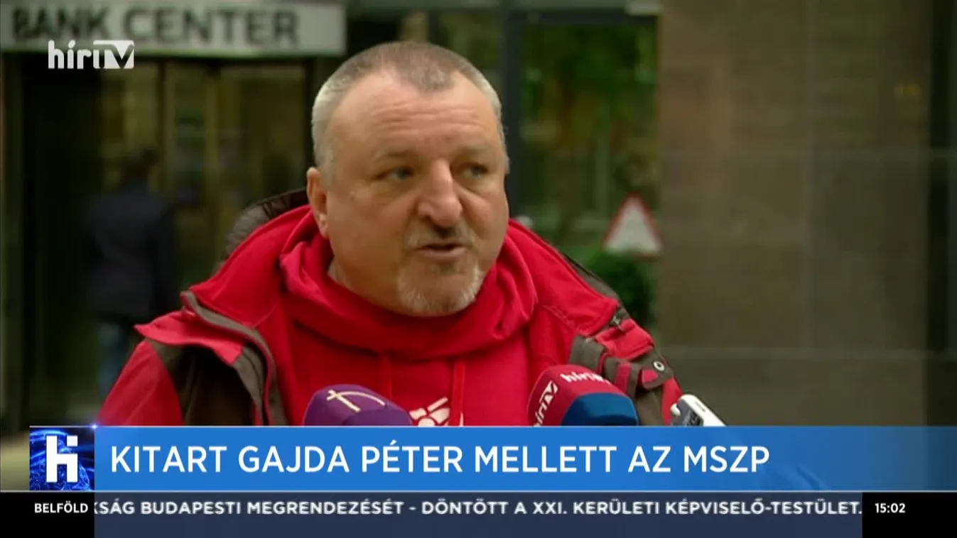 Kitart Gajda Péter mellett az MSZP