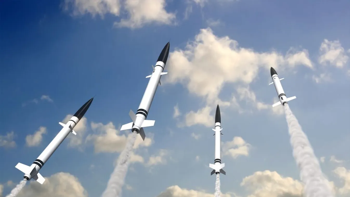 Több hetes szünet után ismét egyszerre több rakétát lőttek Izraelre