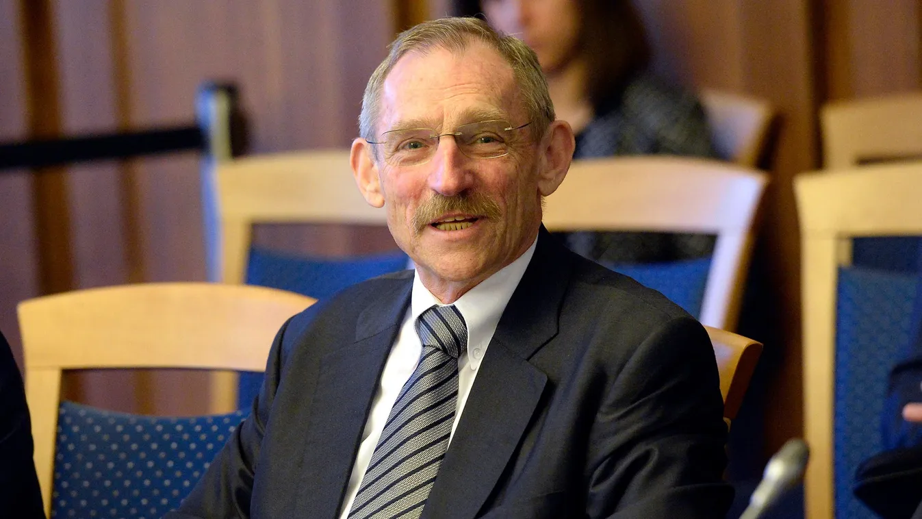 Pintér: A migrációt a schengeni határokon kell megállítani