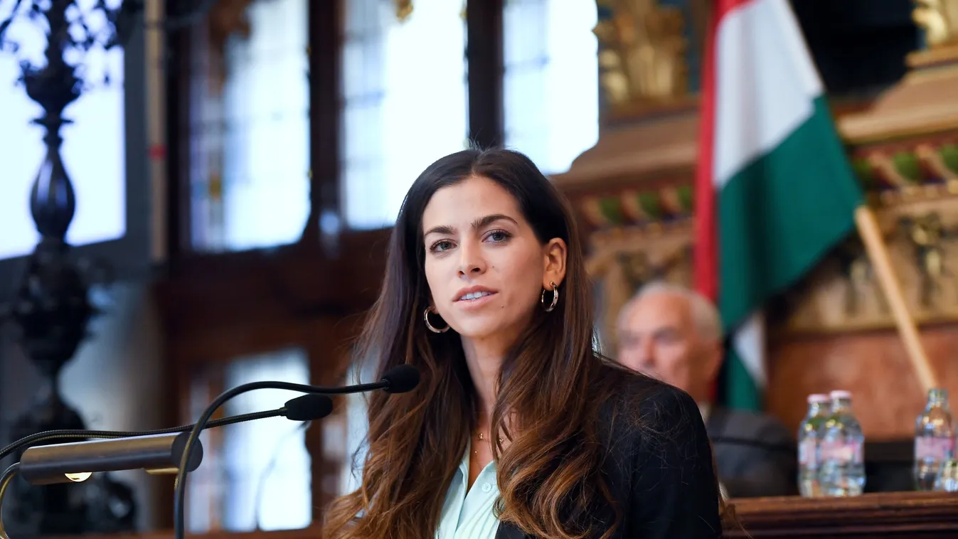 Új kormányszóvivő segíti januártól a kabinet munkáját