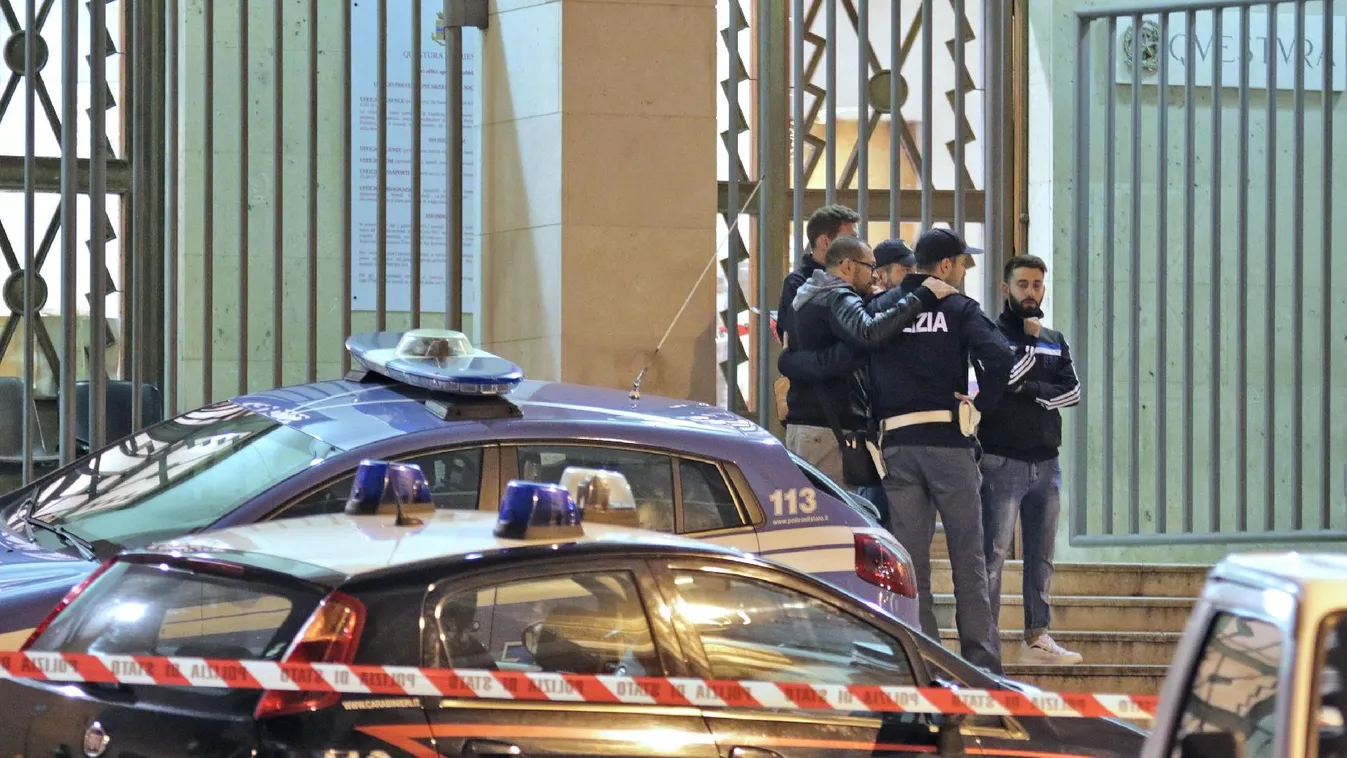 Szélsőbaloldali tüntetők ünnepelték két rendőr halálát Triesztben