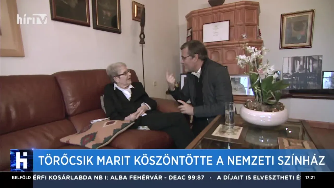 Törőcsik Marit köszöntötte a Nemzeti Színház