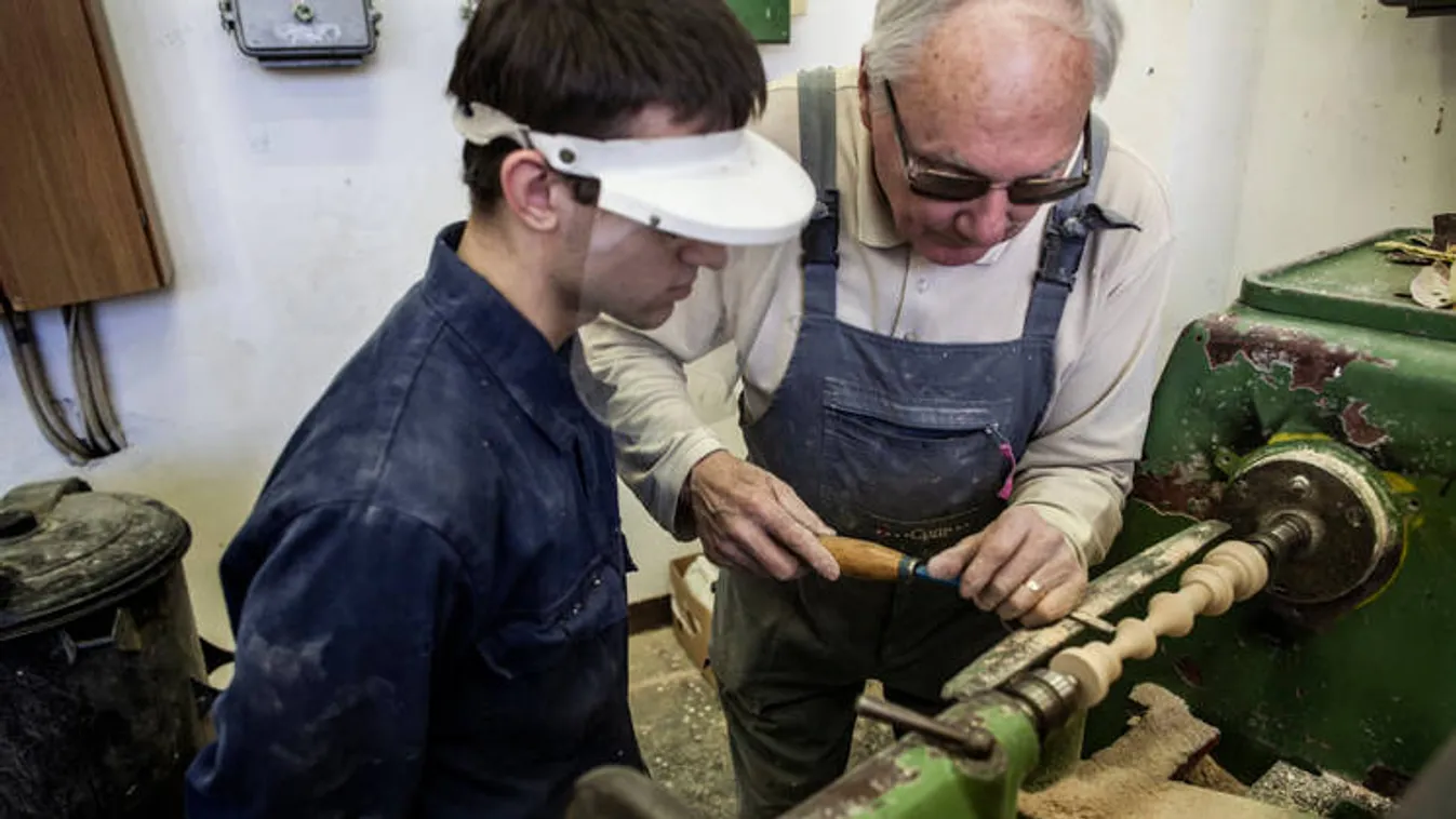 Jól járnak az oktatók az átalakítással