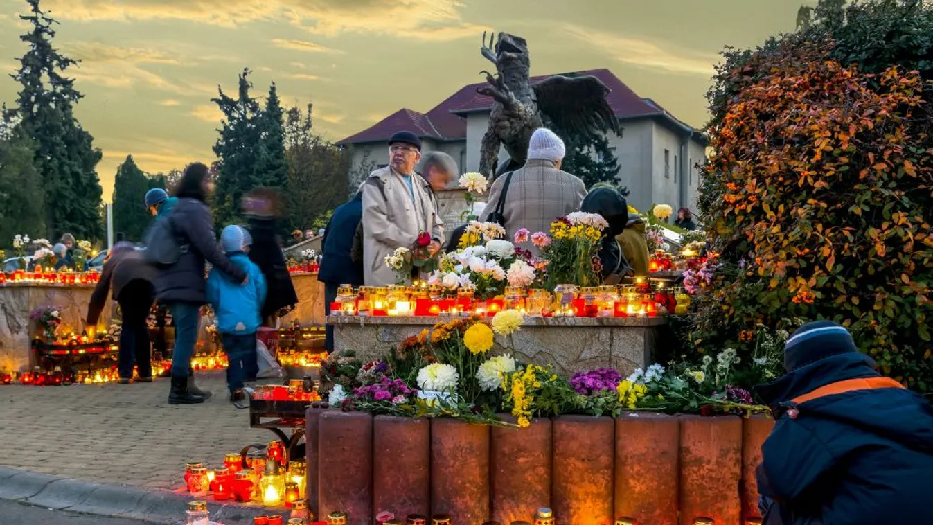 Változik a közlekedés a temetők környékén a fővárosban