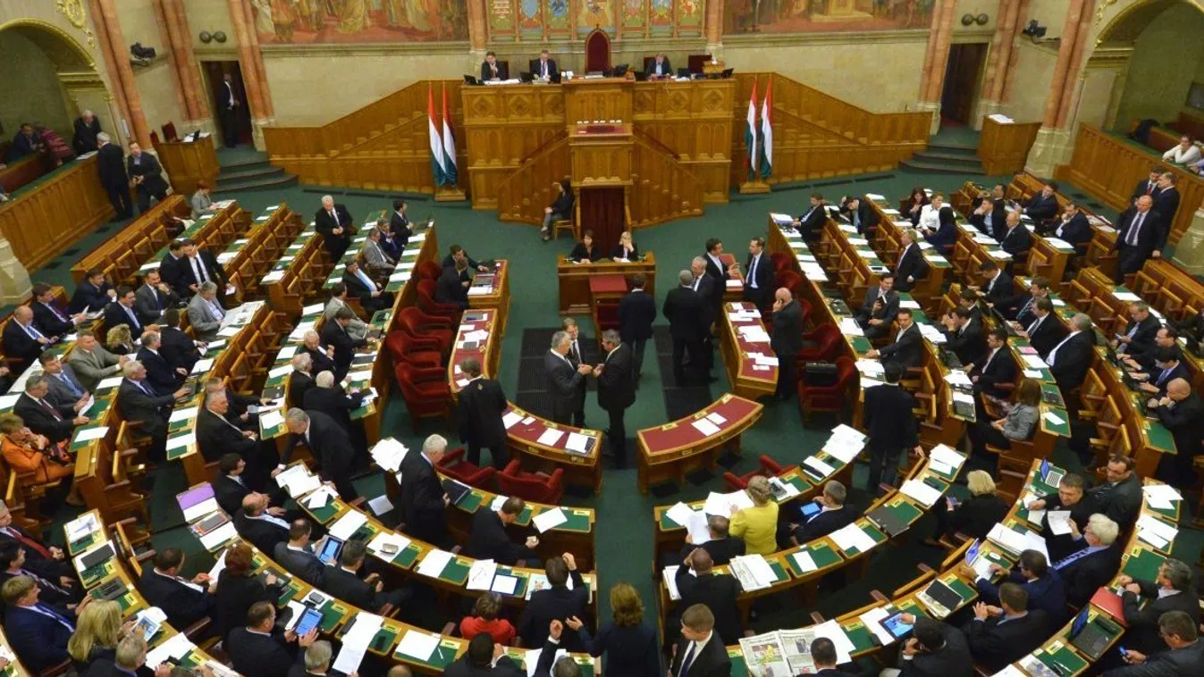 Újra a kormány tagjait kérdezhetik a képviselők