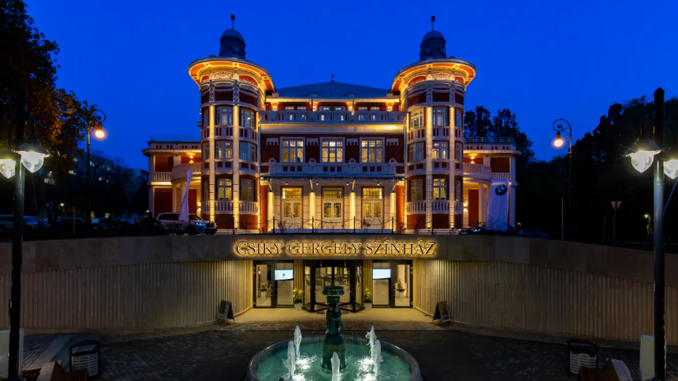 Átadták a megújult kaposvári Csiky Gergely Színházat