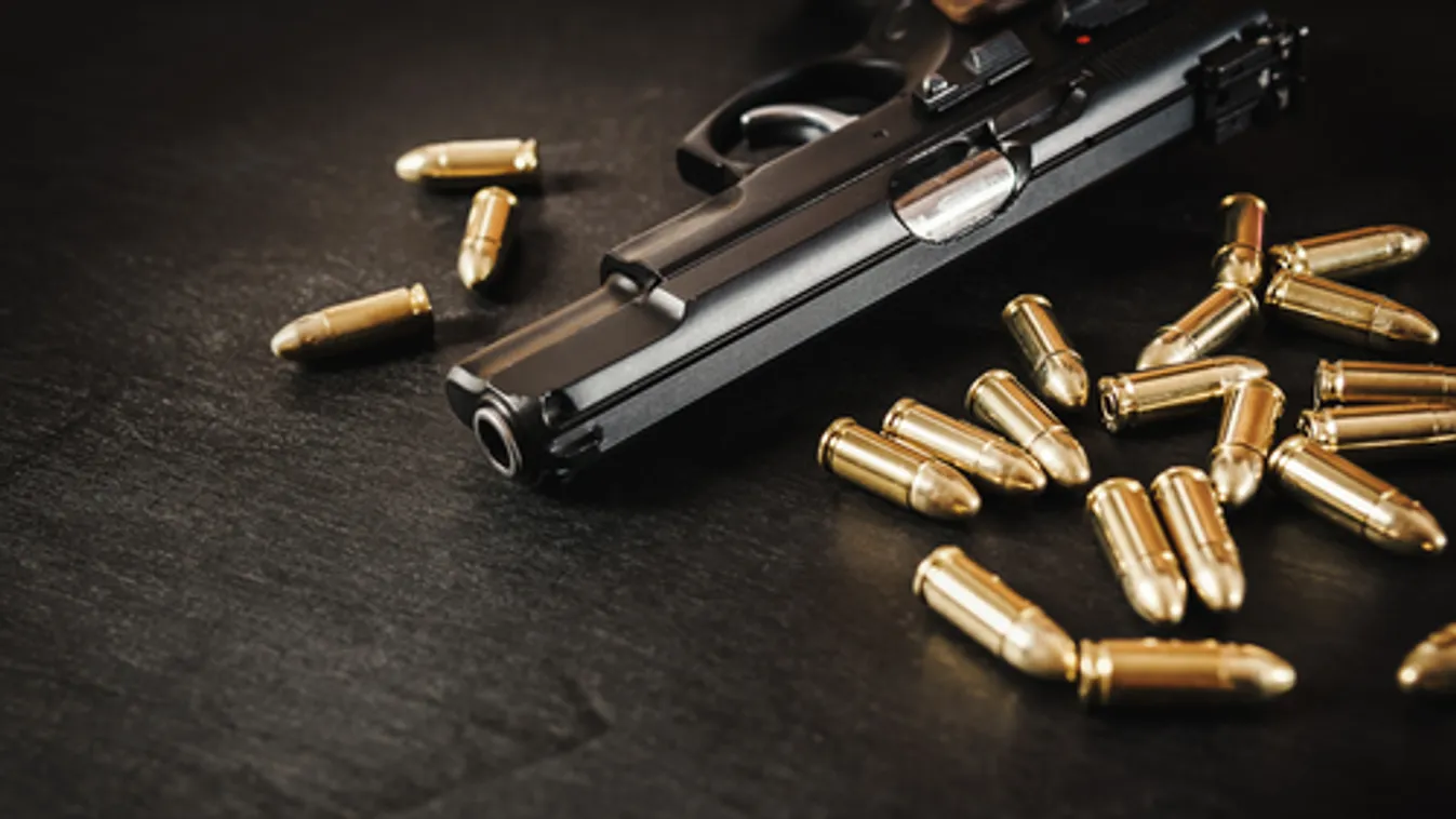 Egyelőre nem tudni terrorcselekmény volt-e a floridai bázison történt lövöldözés