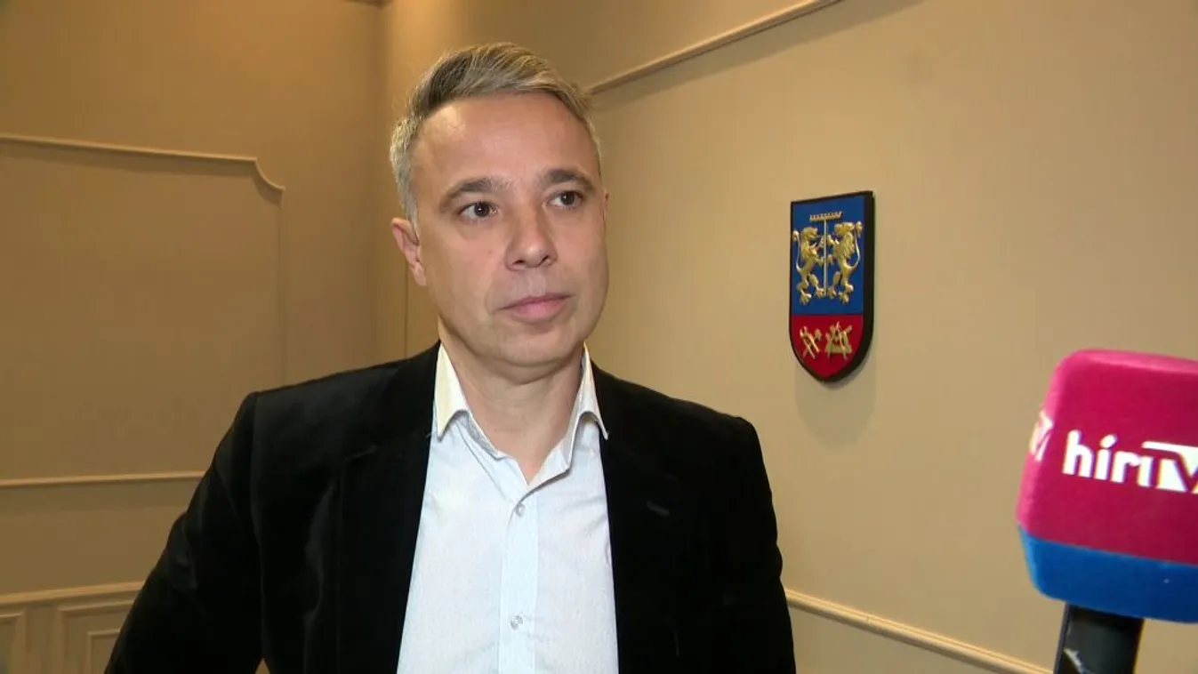 Az ellenzék is követeli Gajda Péter távozását