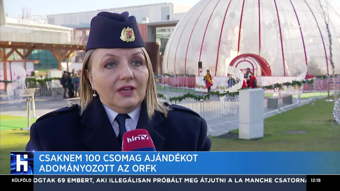 Csaknem 100 csomag ajándékot adományozott az ORFK