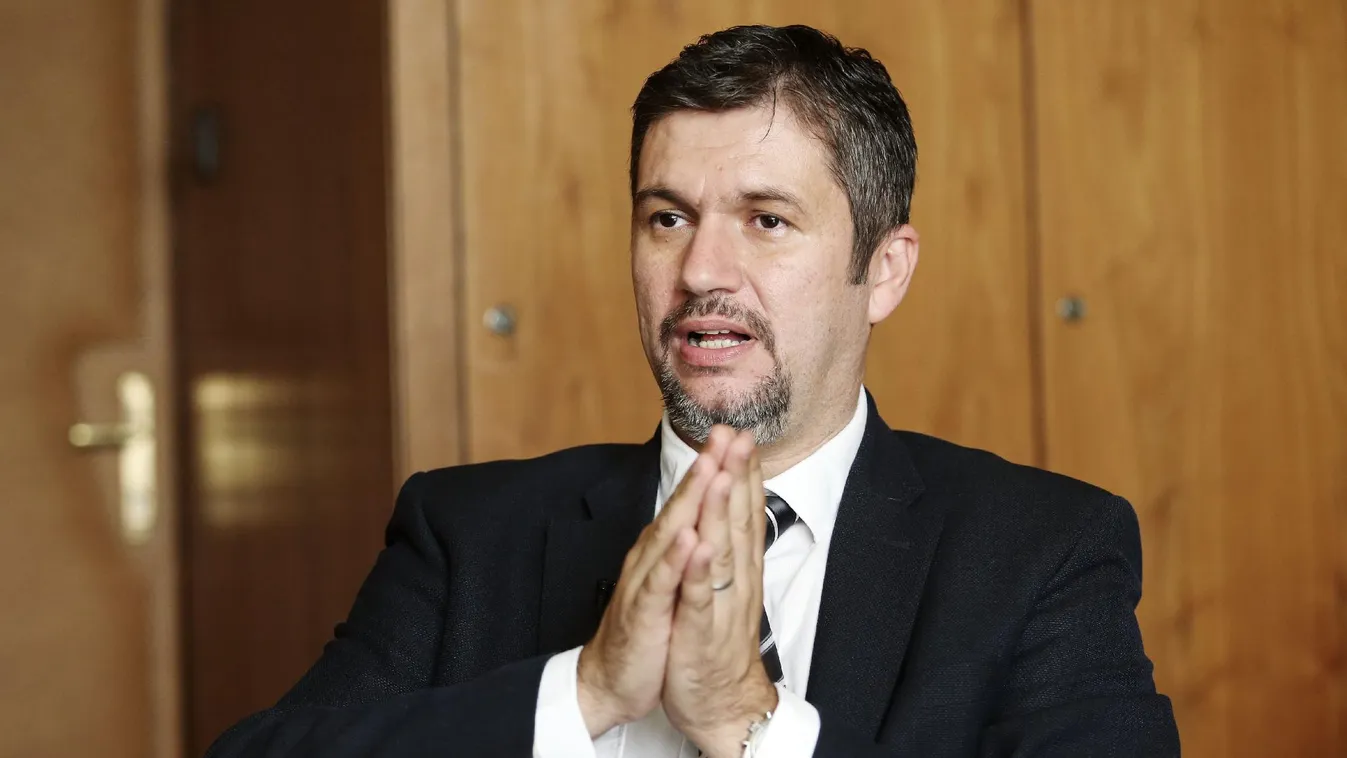 Hadházy: Az ellenzéki politikusok kötelessége kivizsgálni Lackner állításait