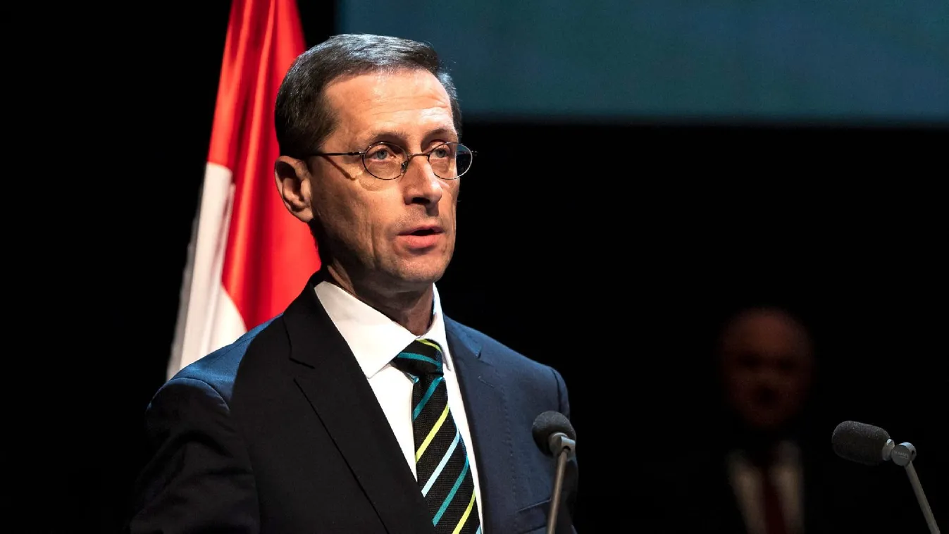 Varga Mihály: Folytatni kell az államadósság csökkentését