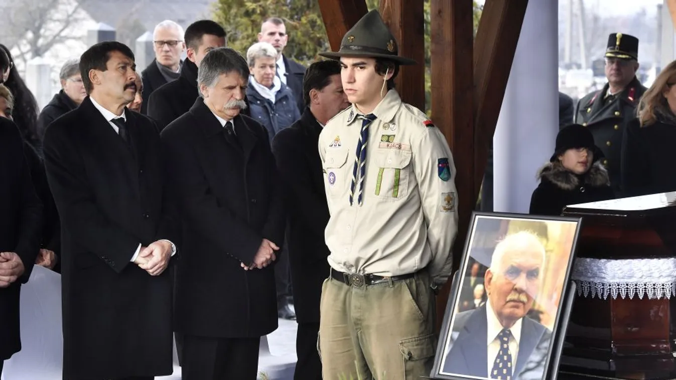 Áder: Horváth János formálni akart, a világot és benne önmagát