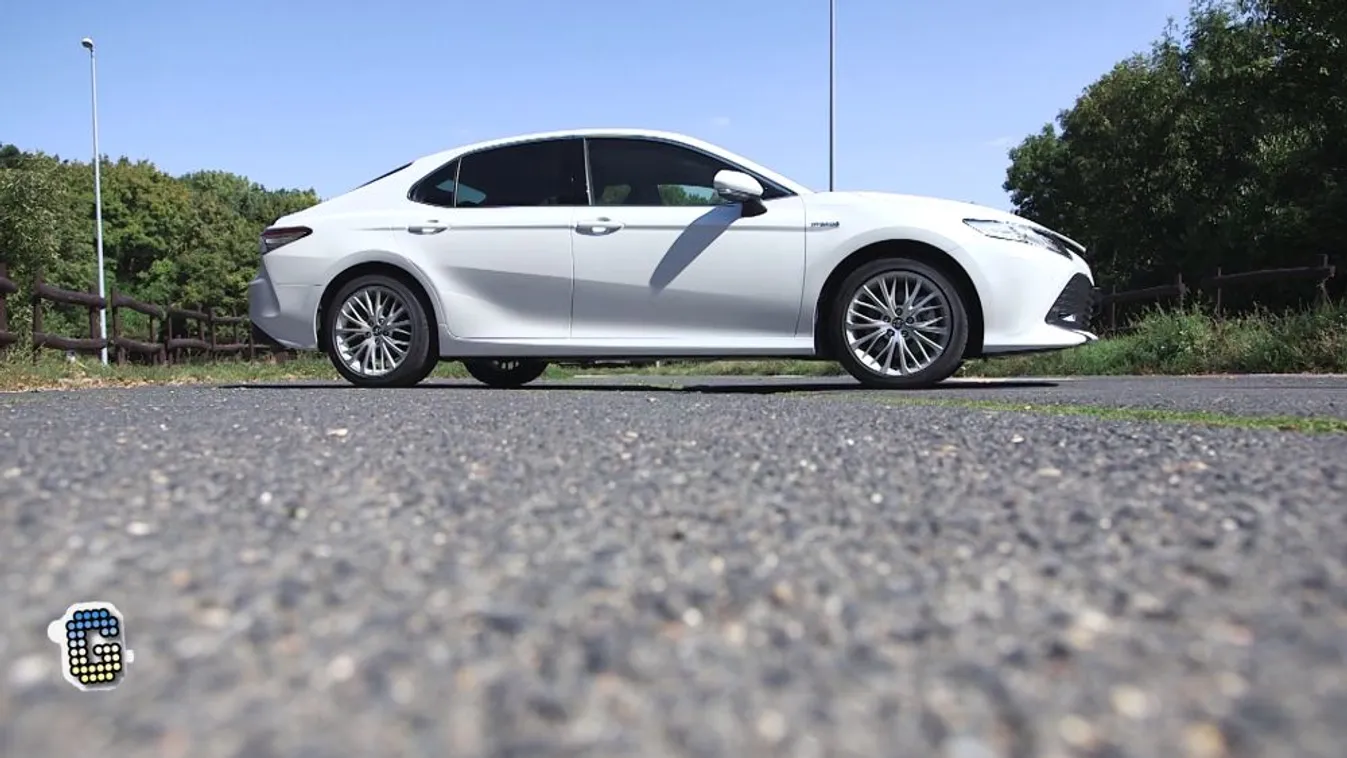 Garázs: Visszatért a Camry