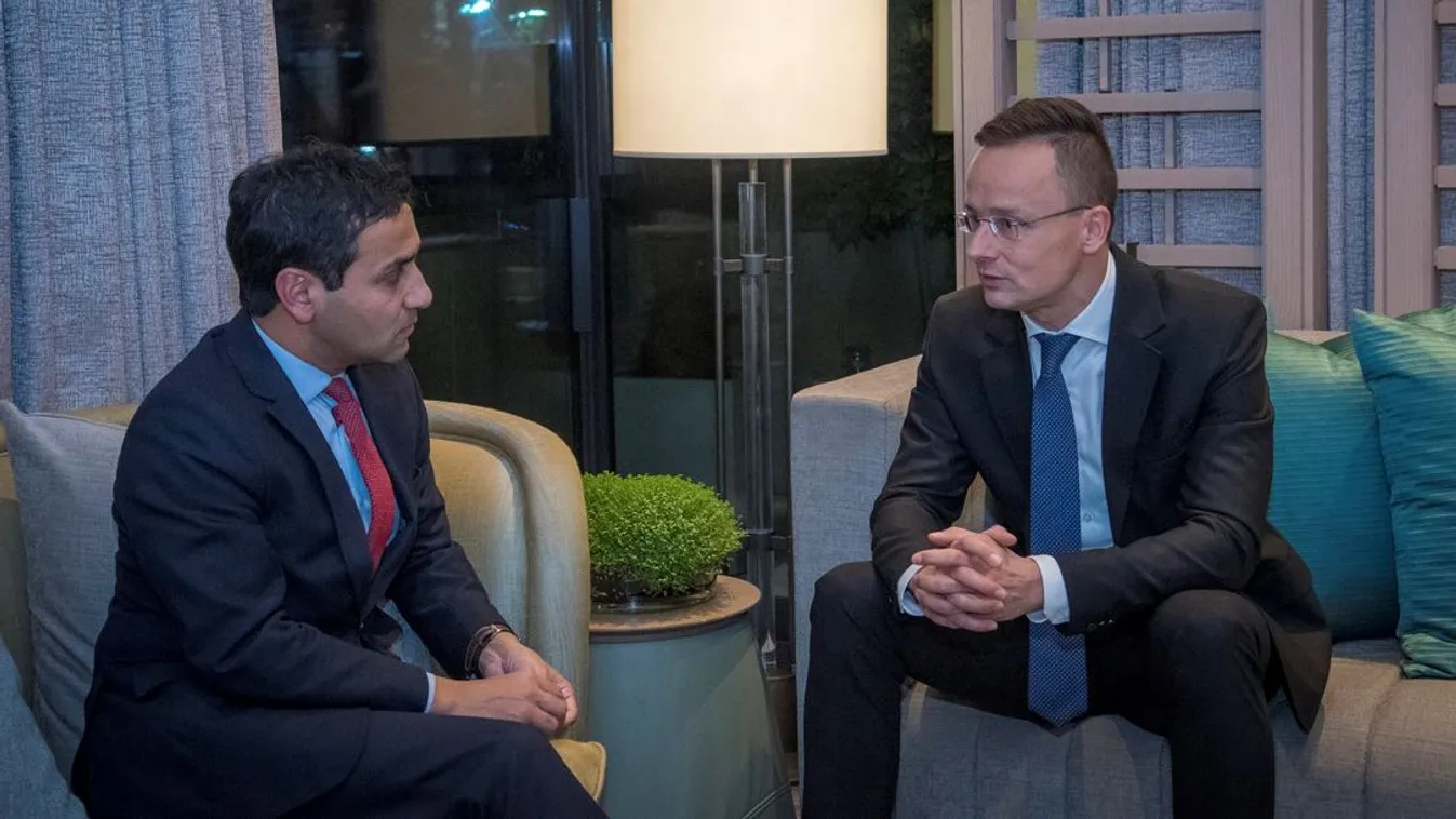 Szijjártó: A brit külpolitika egyik sarokköve a vallásszabadság garantálása