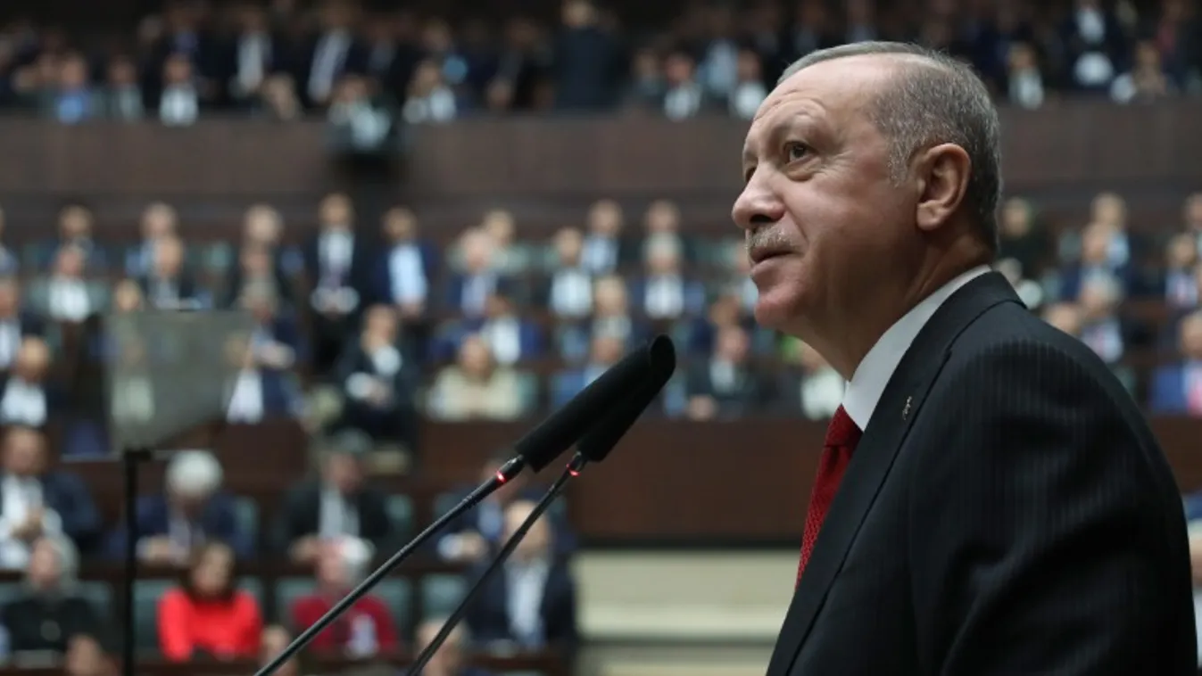 Előre be nem jelentett látogatásra Tunéziába utazott a török elnök