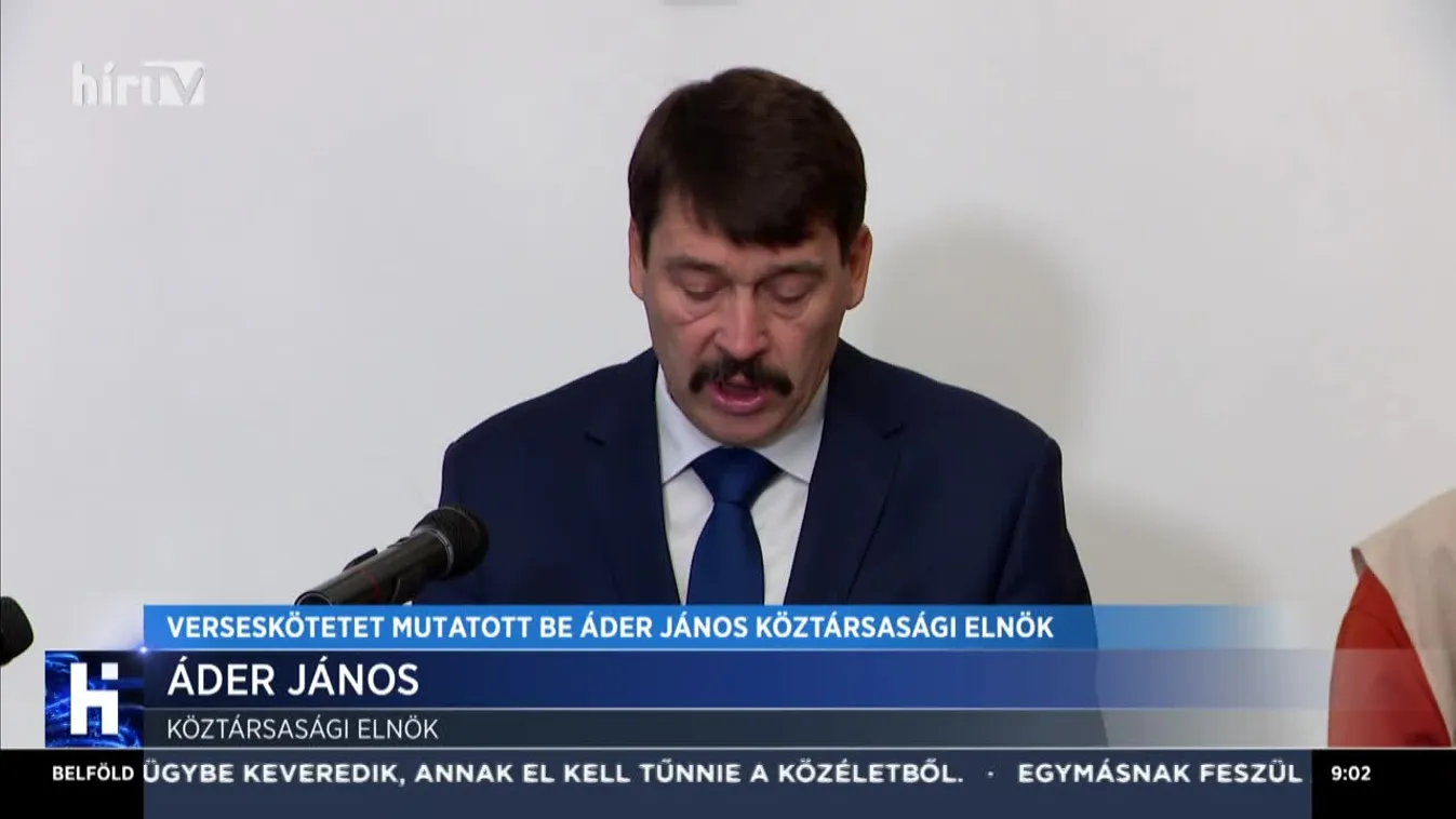 Verseskötetet mutatott be Áder János köztársasági elnök